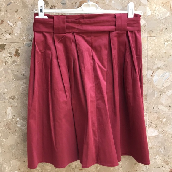 ANGVNS maroon mini pleated skirt - Picture 2 of 6